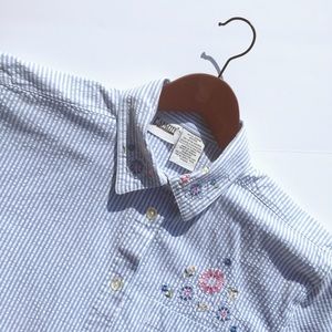 Capacity Embroidered Button Down Shirt Size MP